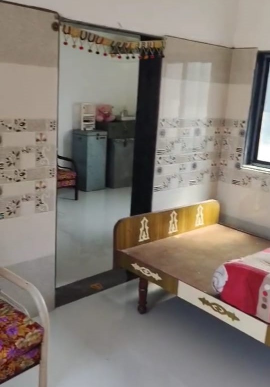 હાથસણી રોડ, મકાન વેચવાનું છે..