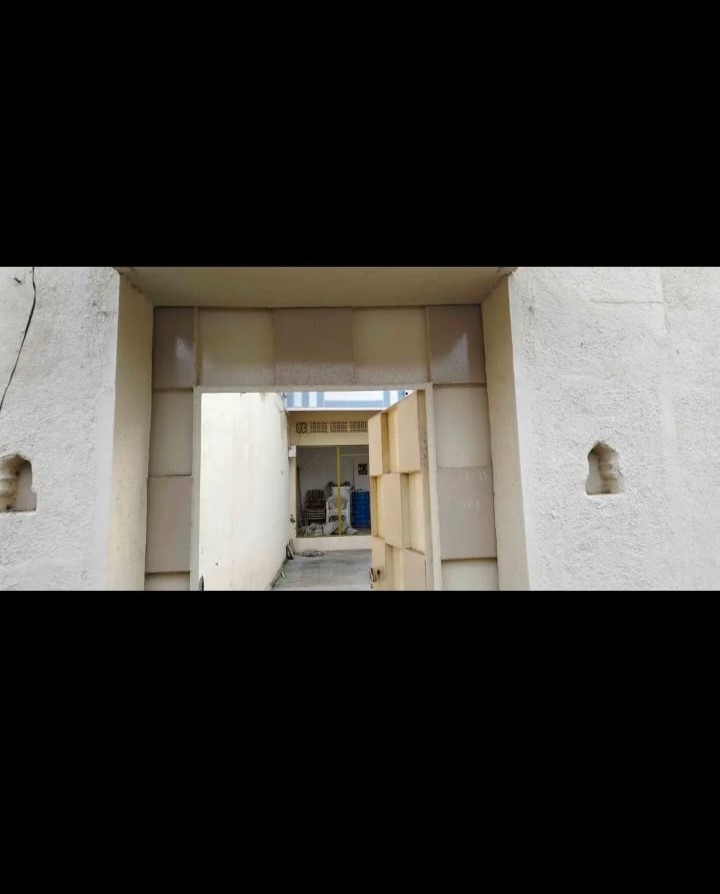 જય શ્રી ટોકીઝ પાસે, મકાન વેચવાનું છે