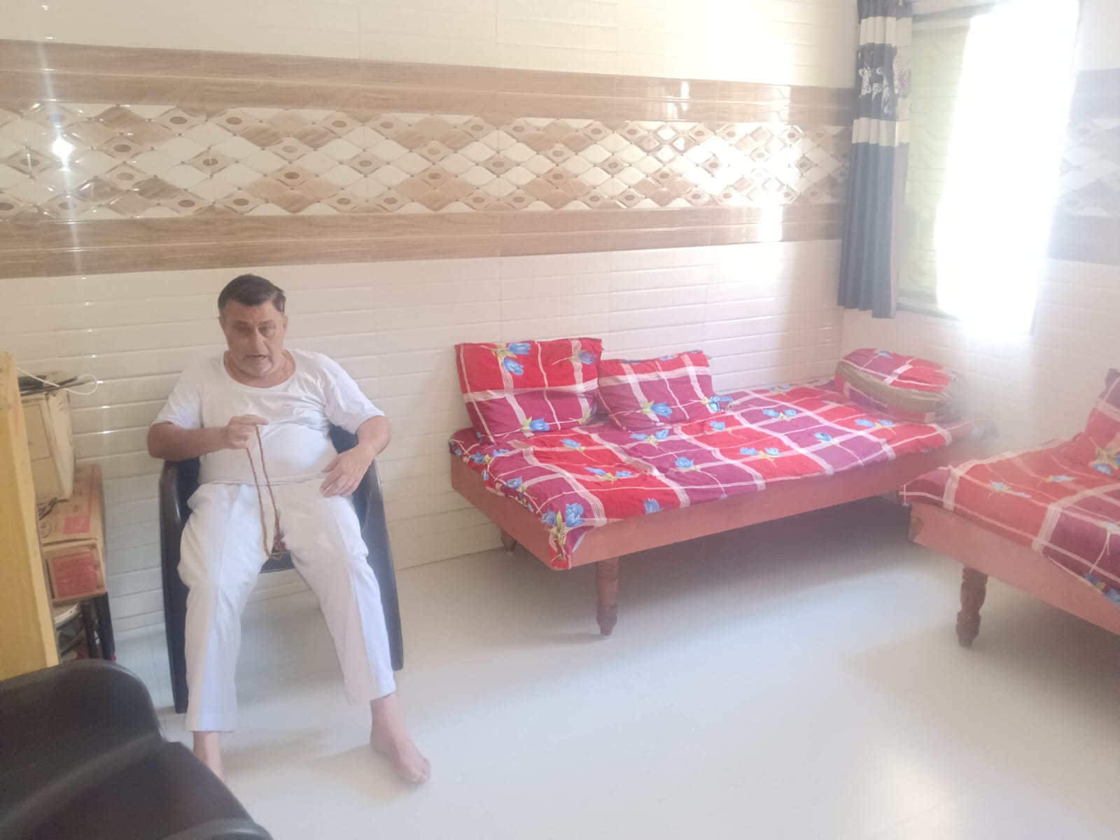 નાગનાથ સોસાયટી, ર માળનું મકાન વેચવાનું છે...