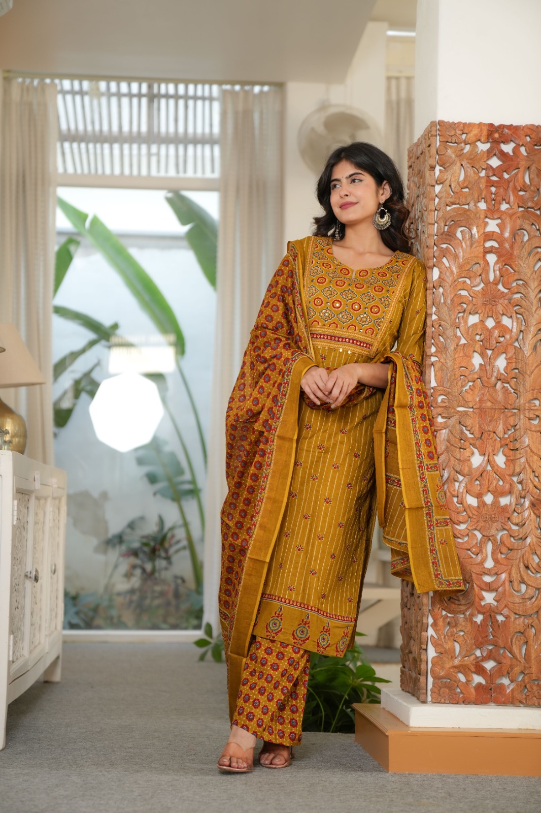 Readymade Suits