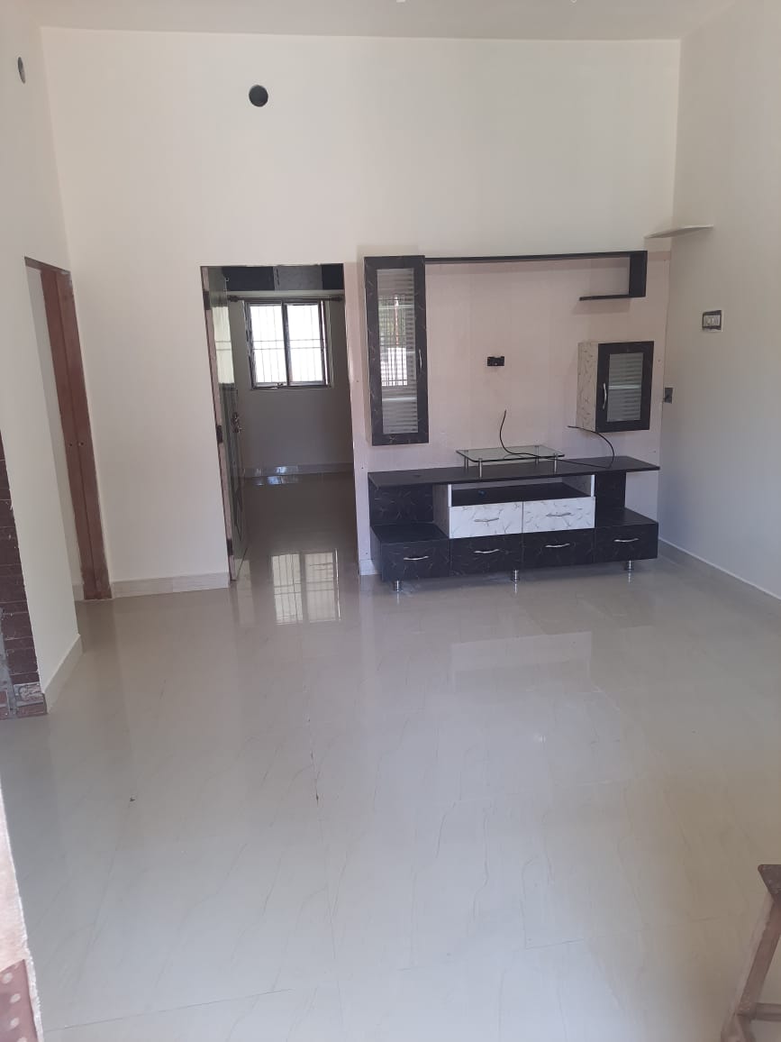 મકાન વેચવાનું છે..