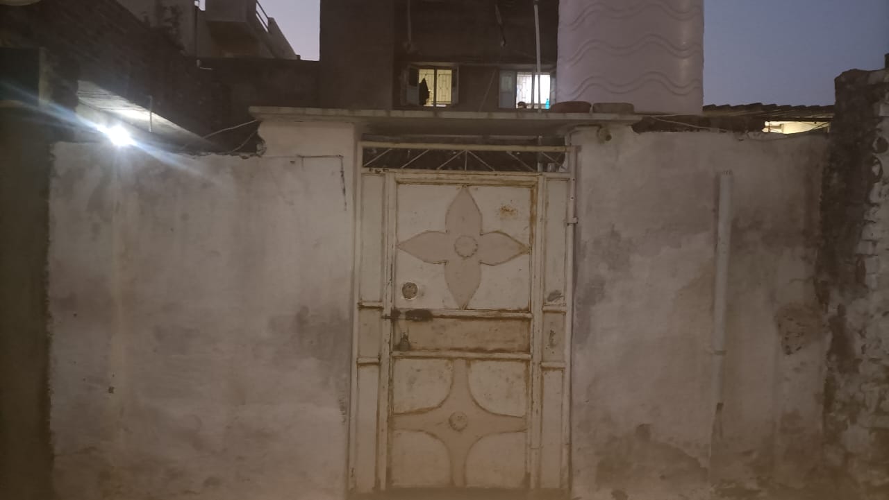 મોકાનું મકાન વેચવાનું છે...