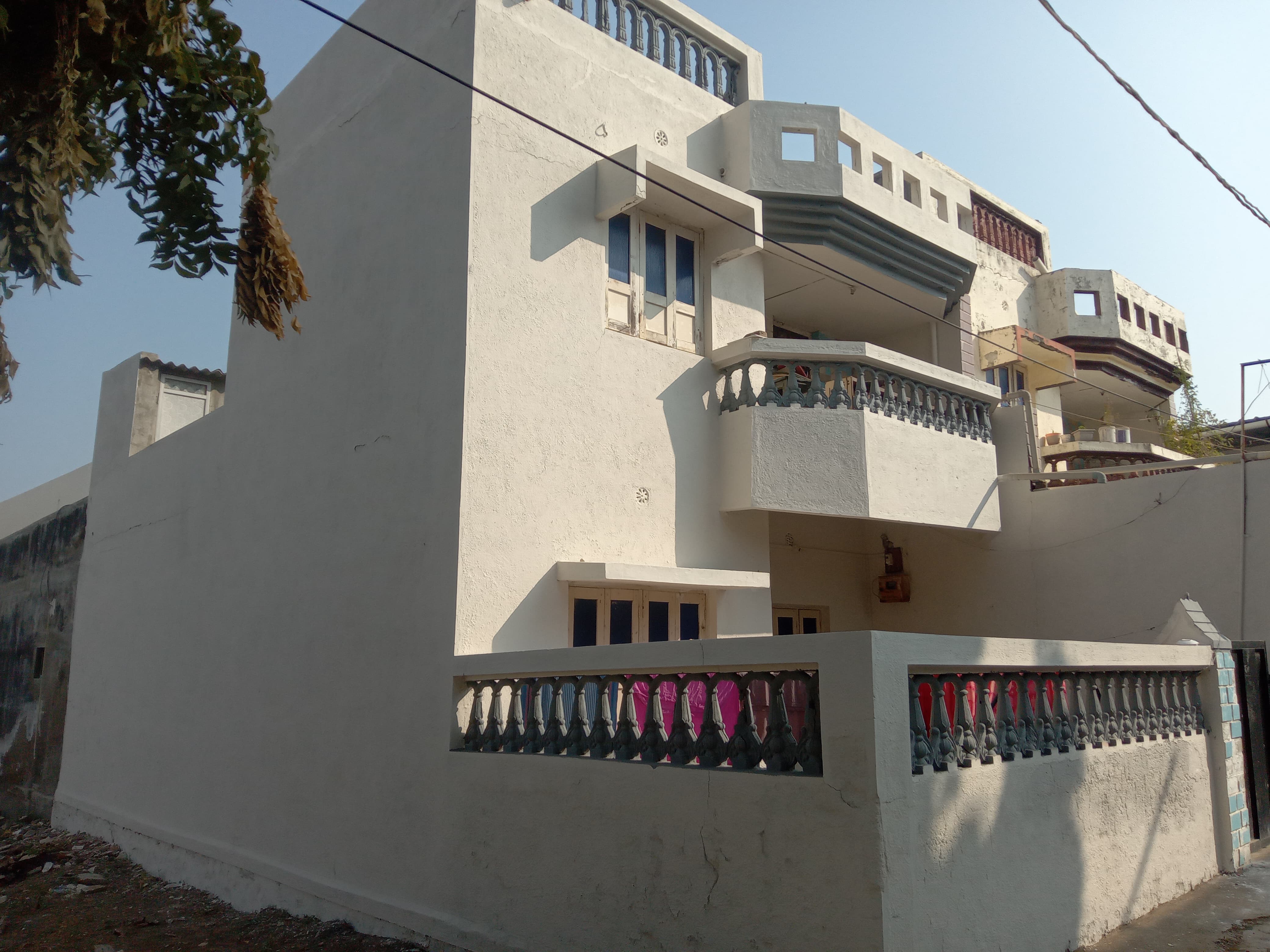 તાત્કાલીક મકાન વેચવાનું છે