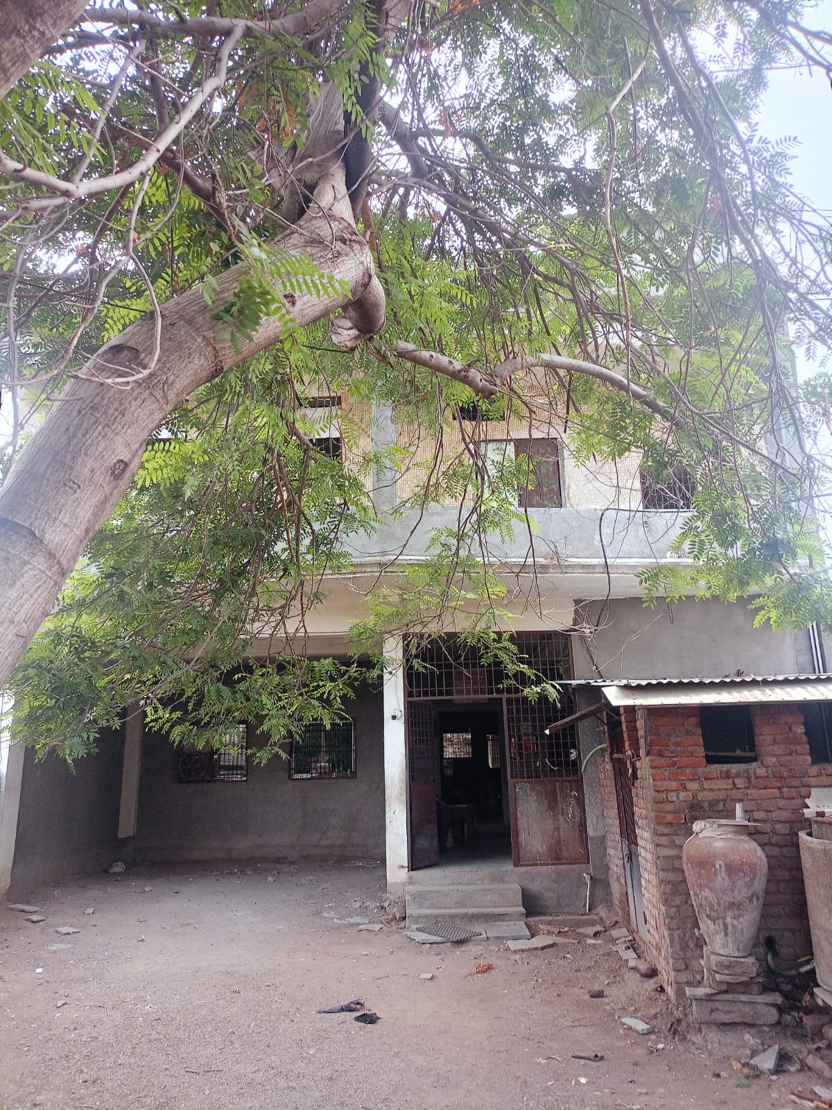 ગોંદરા પાસે મકાન વેચાણથી આપવાનું છે...