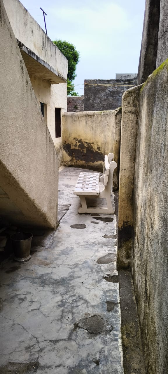 સાધના સોસાયટી મકાન વેચવાનું છે...