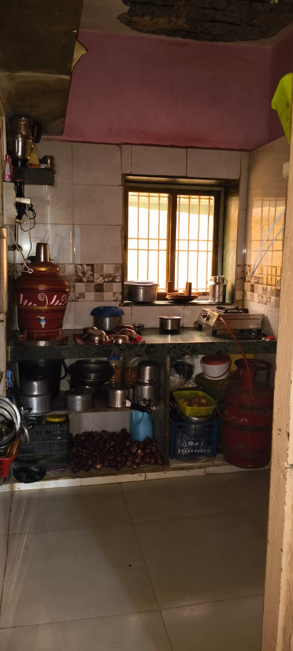 સાધના સોસાયટી મકાન વેચવાનું છે...