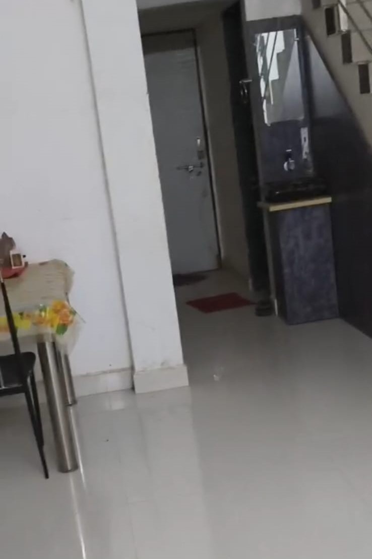 જેસરરોડ 2 મકાન વેચવાના છે...