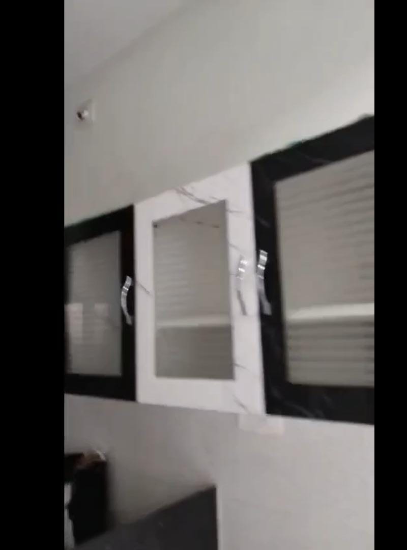 મહુવારોડ, બે માળનું મકાન વેચવાનું છે.